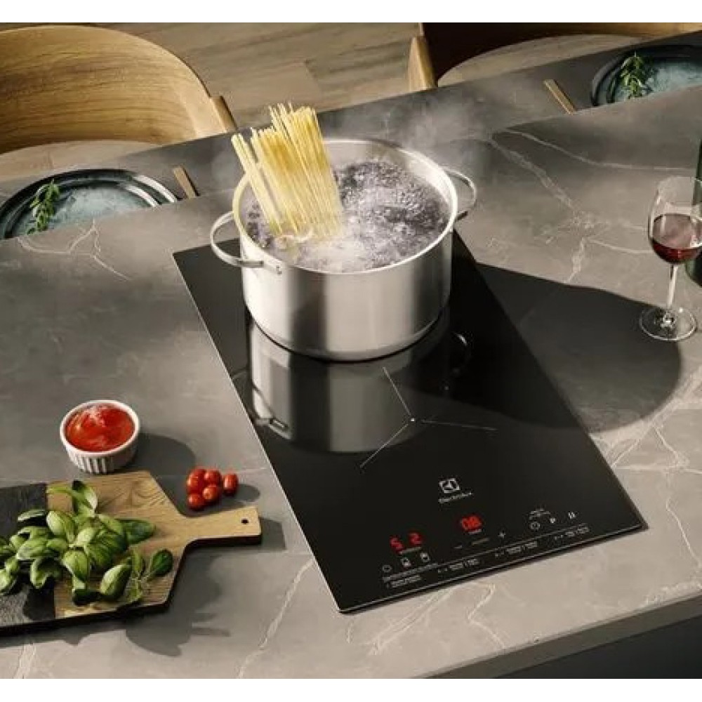 Cooktop 2 Bocas de Indução Electrolux Efficient 2 em 1 com Powerboost